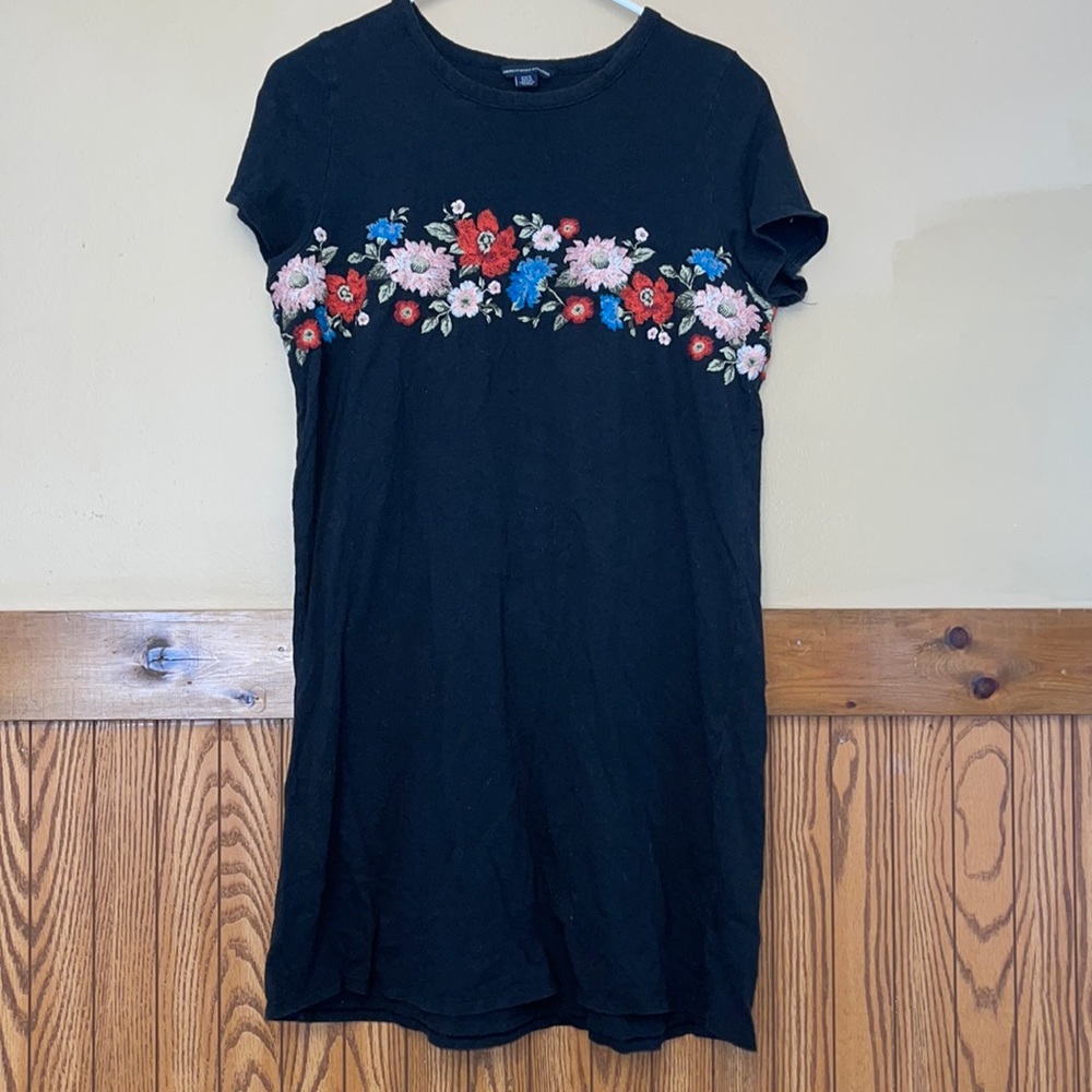 AMERICAN EAGLE T SHIRT DRESS